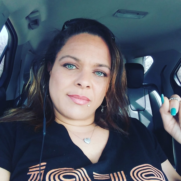 Meet your Posher, Jasmine - Picture 1 of 5